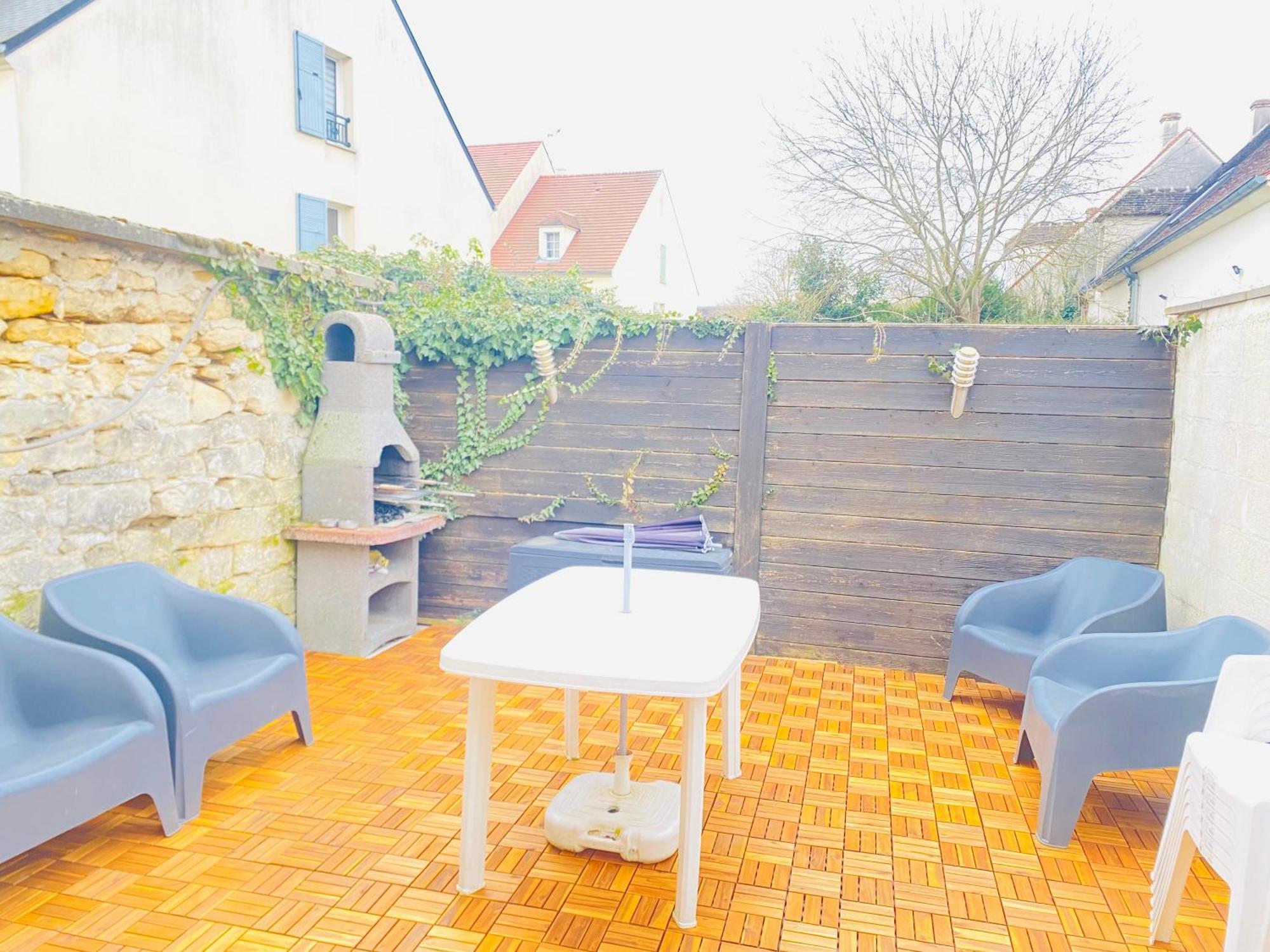 Maison Individuelle Tout Confort Terrasse Exterieur Proche Parc Asterix, Aeroport Roissy Cdg, Paris, Disney, Chateau De Chantilly La Chapelle-en-Serval Exterior photo